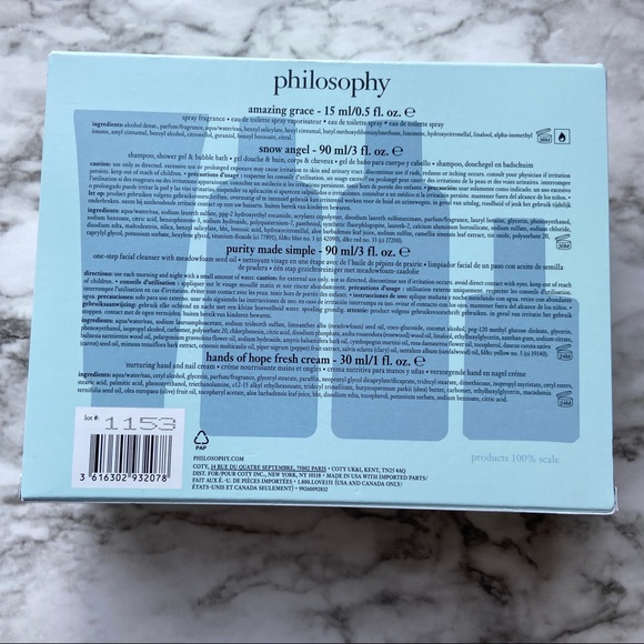 NEW Philosophy Festive Favorites - 4 Piece Gift Set - Picture 3 of 3